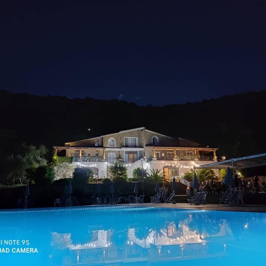 Le Rocce Bed and Breakfast SantʼAgata deʼ Goti Εξωτερικό φωτογραφία